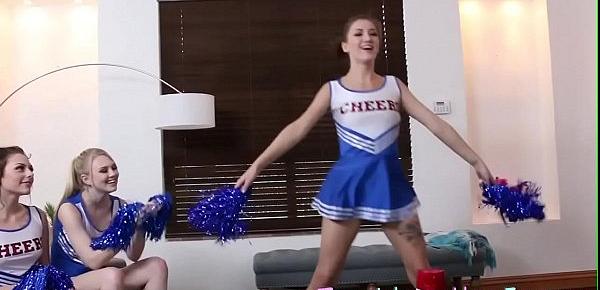  Real cheerleaders suck and share